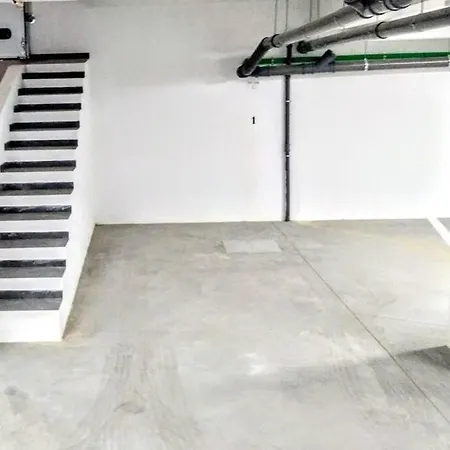 Rooftop Montenegro 아파트 파로